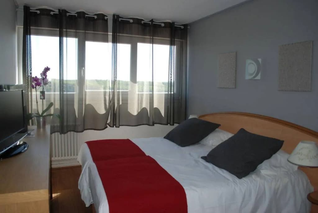 Hotel Bellaroc - Photo 2