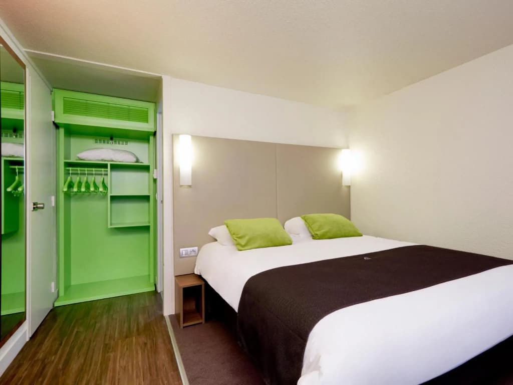 Campanile PRIME - Saint-Quentin-en-Yvelines - Photo 4