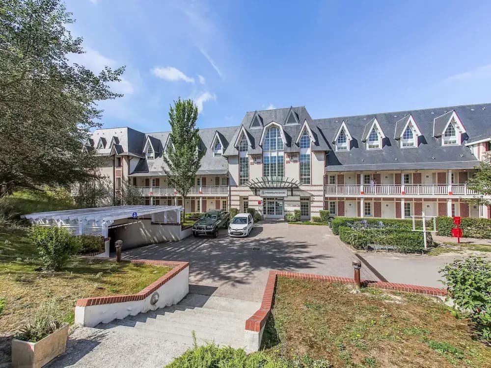 Flat on the Beach With Pool in Le Crotoy - Photo 1