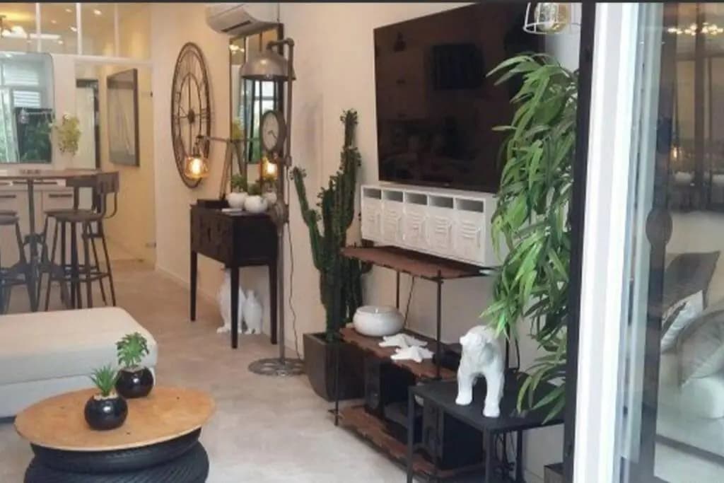 BANDOL Magnifique appartement en RDC cour sans vis à vis 5mn plage - Photo 3