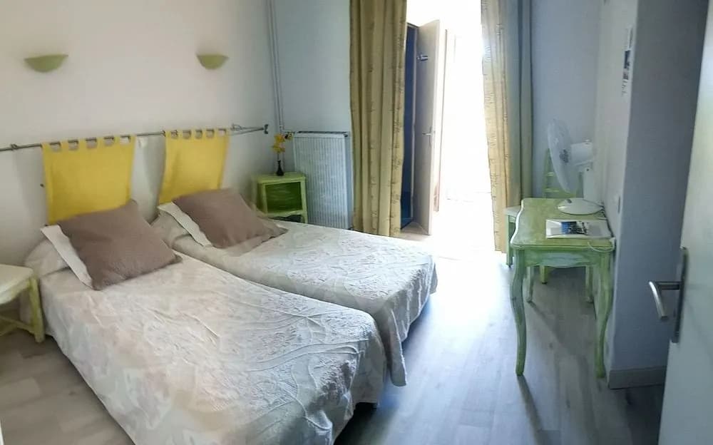 Hotel La Font de Lauro - Photo 1