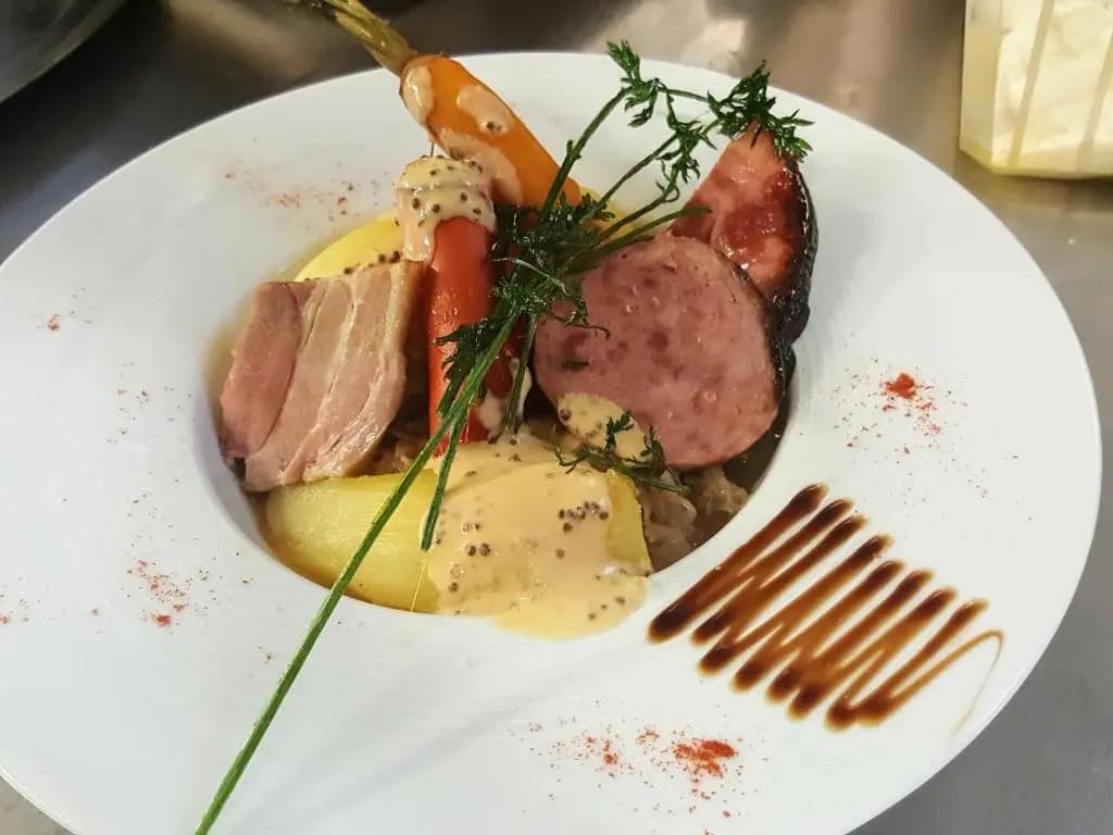 Hotel Restaurant Cousseau - Photo 4
