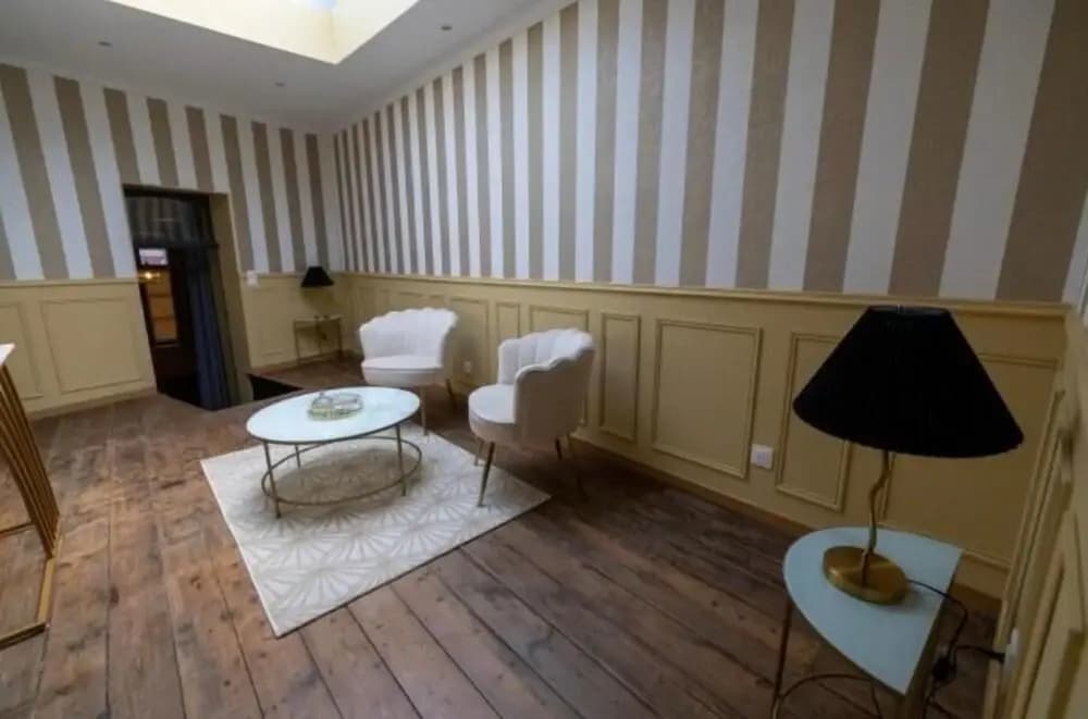 Imperial Suite & Spa - Miniature 8