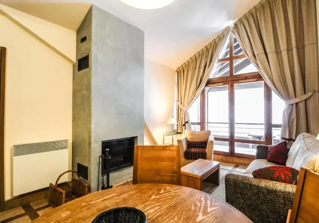 Les Terrasses d'Eos, 1-bed apartment with fireplace, Ski in, Ski out - Photo 2