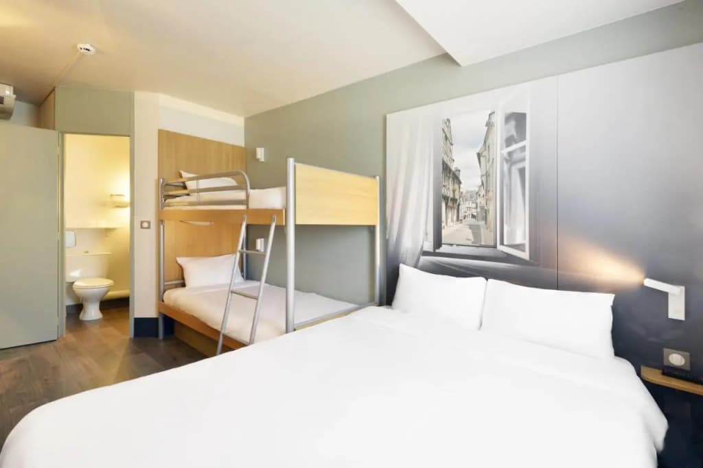 B&B HOTEL Bourges (1) - Photo 2