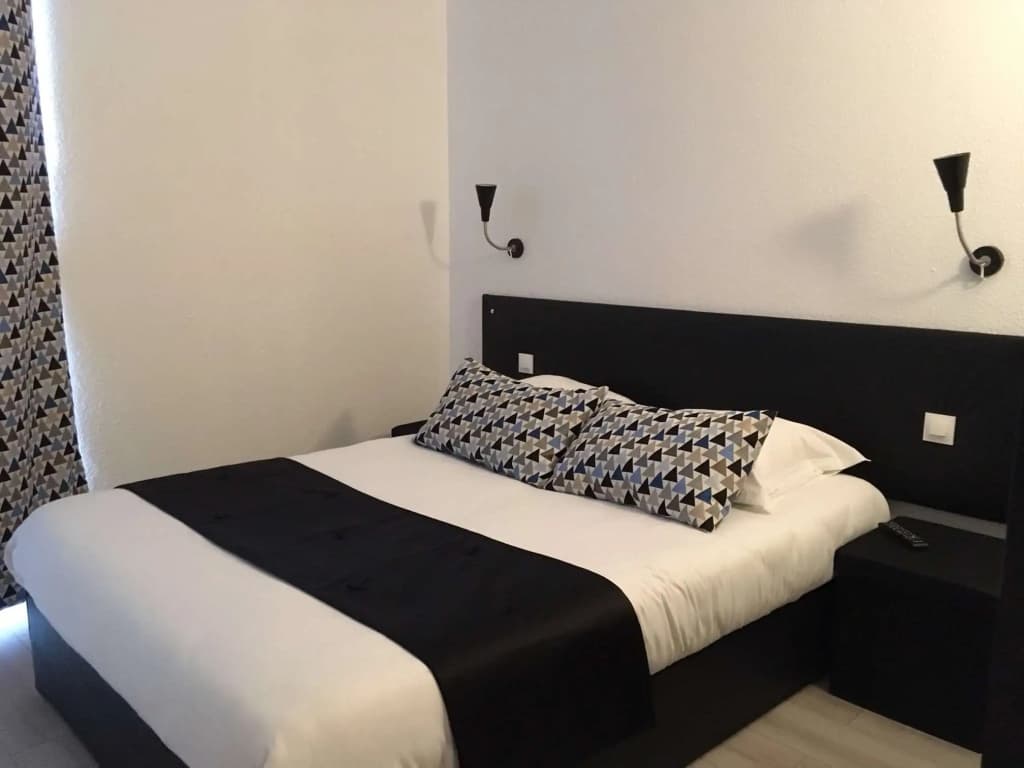 Brit Hotel Salon de Provence - Photo 3