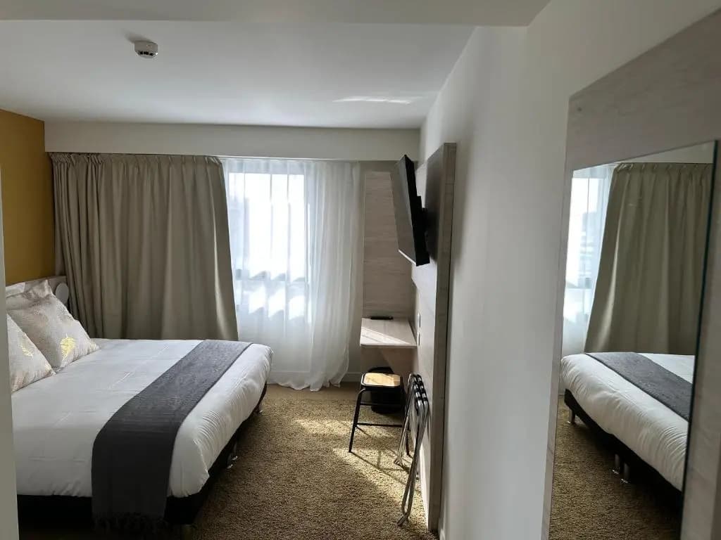 Hôtel AKENA Chauray Niort - Miniature 7