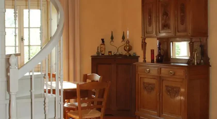 Chambre d'Hôtes-Tour de Garde XIVe - Photo 3