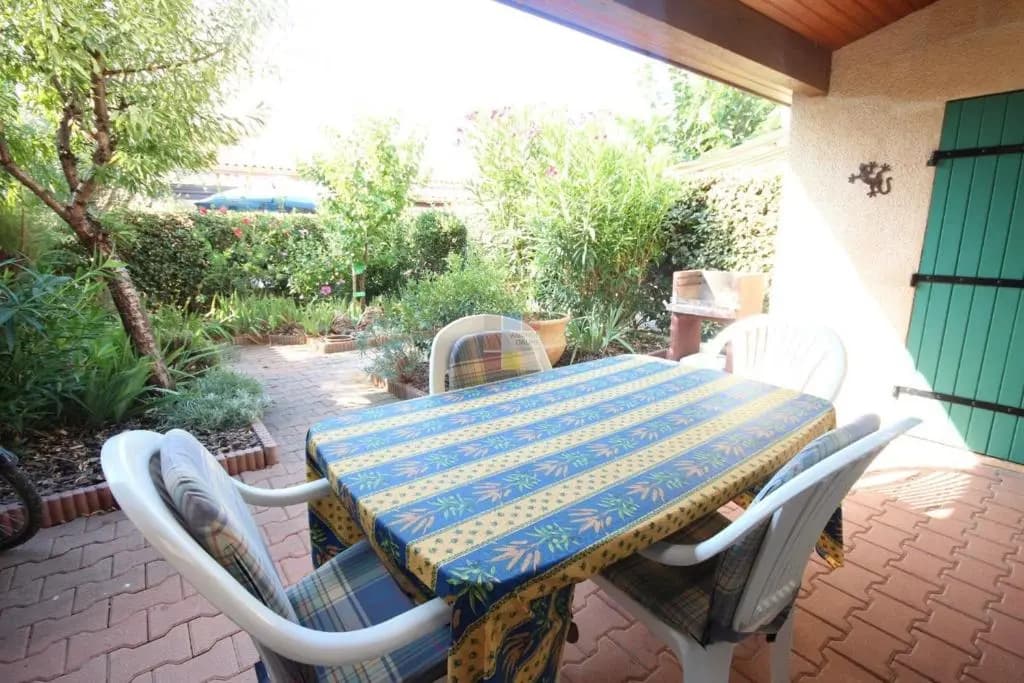 Belle villa plein sud, 4-6 couchages, en résidence avec piscine commune, Wifi fibre optique, 400m de la mer à PORTIRAGNES...