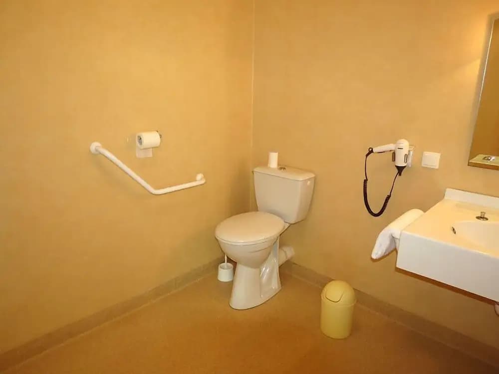 Abbys Hôtel - Miniature 8
