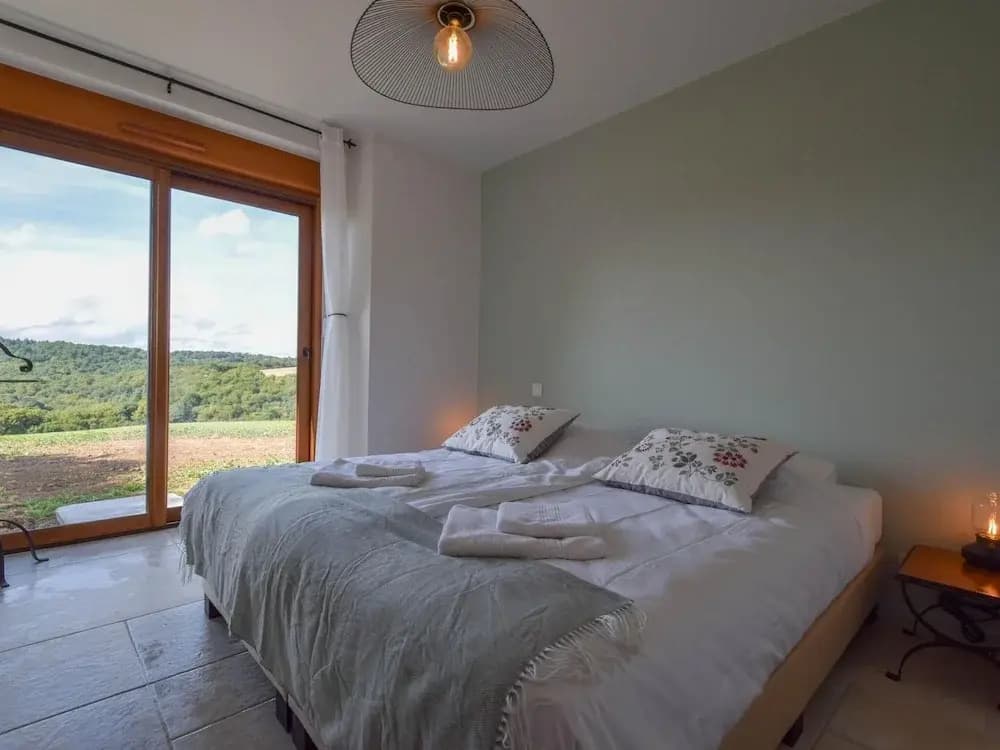 Stylish Villa on Historic Estate - Photo 2