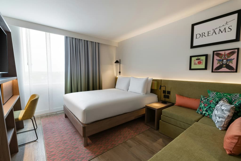 Hampton by Hilton Bordeaux Merignac Airport - Photo 3