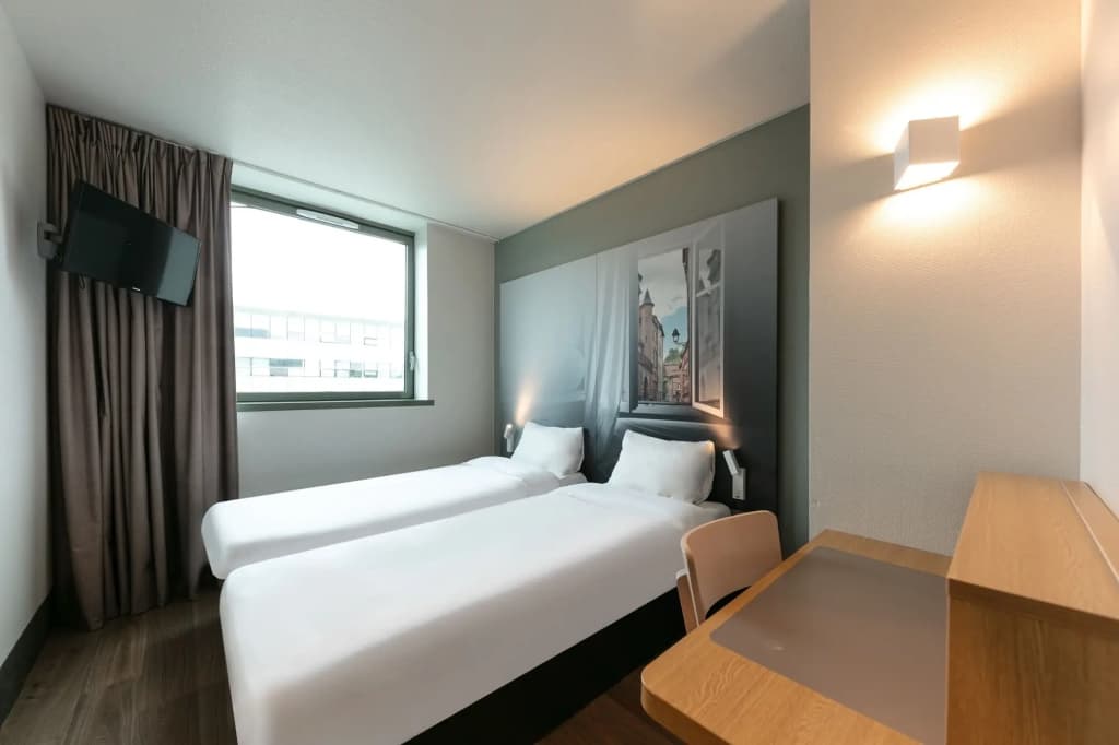 B&B HOTEL Toulouse Basso Cambo - Miniature 7