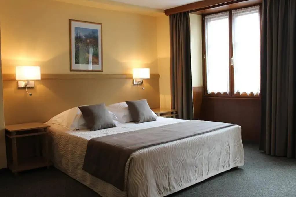 Auberge des Trois Châteaux - Miniature 7