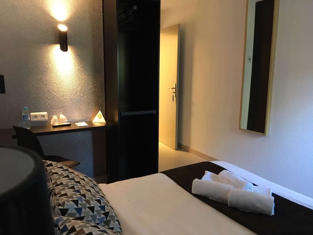 Brit Hotel Salon de Provence - Photo 4