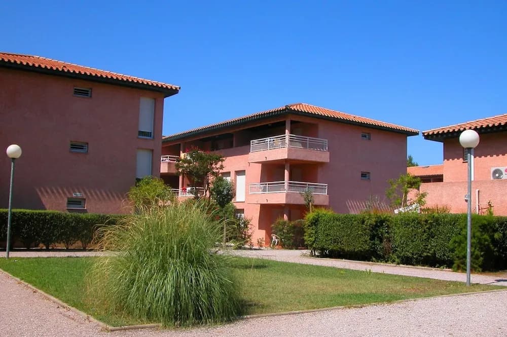 Lagrange Vacances Les Pierres de Jade - Photo 1