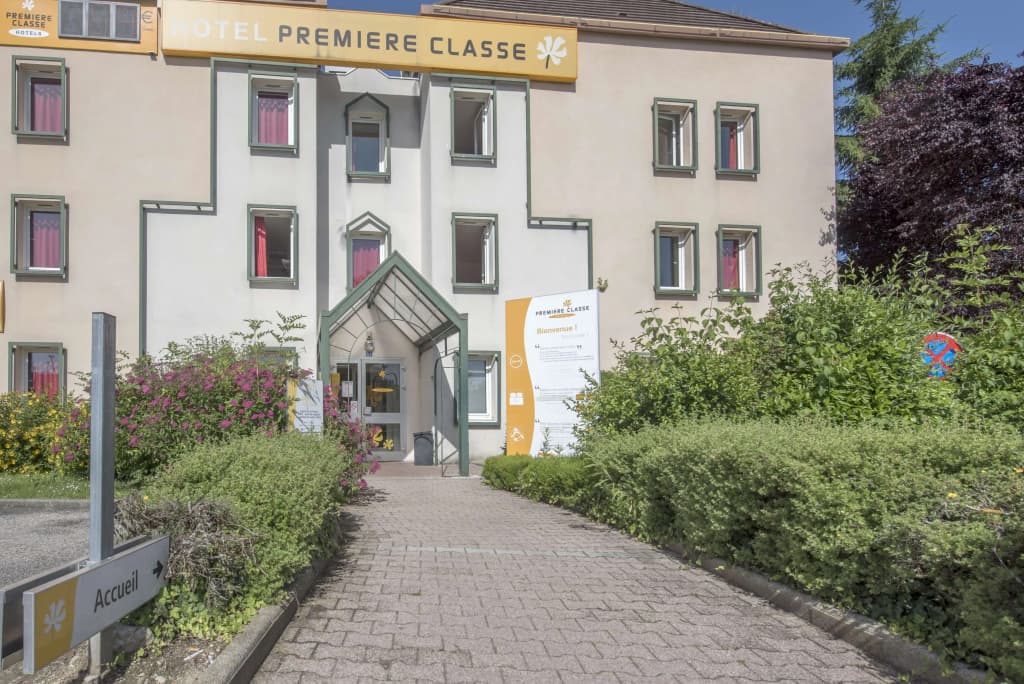 Premiere Classe Geneve - Saint Genis Pouilly - Photo 1