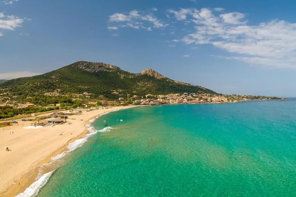 Studio tout équipé de 27m2, à 100m de la mer, et 500m des commerces - Miniature 7