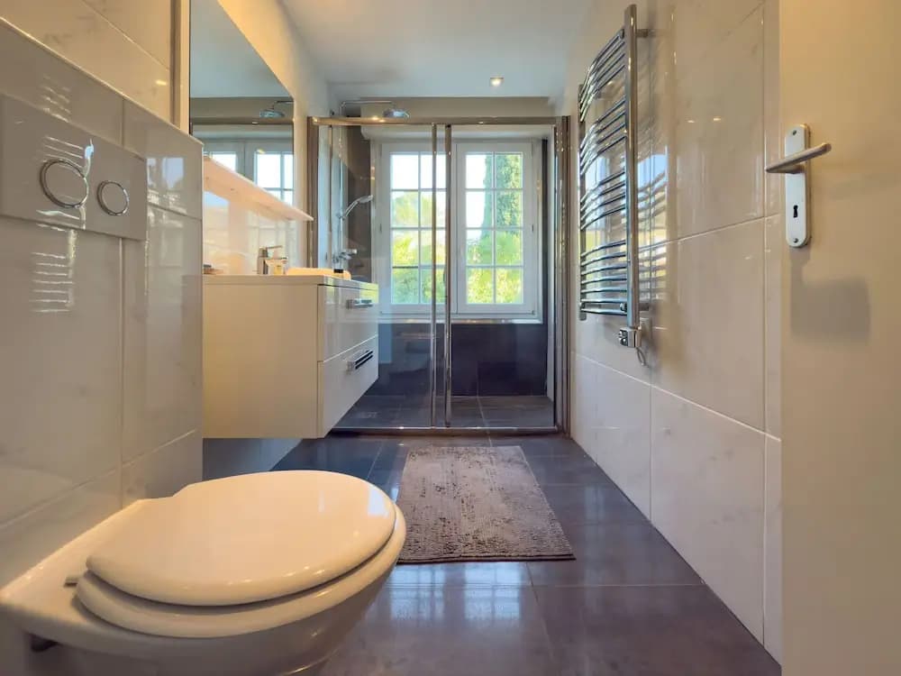 L Eclat in Cannes With 2 Bedrooms and 2 Bathrooms - Miniature 8