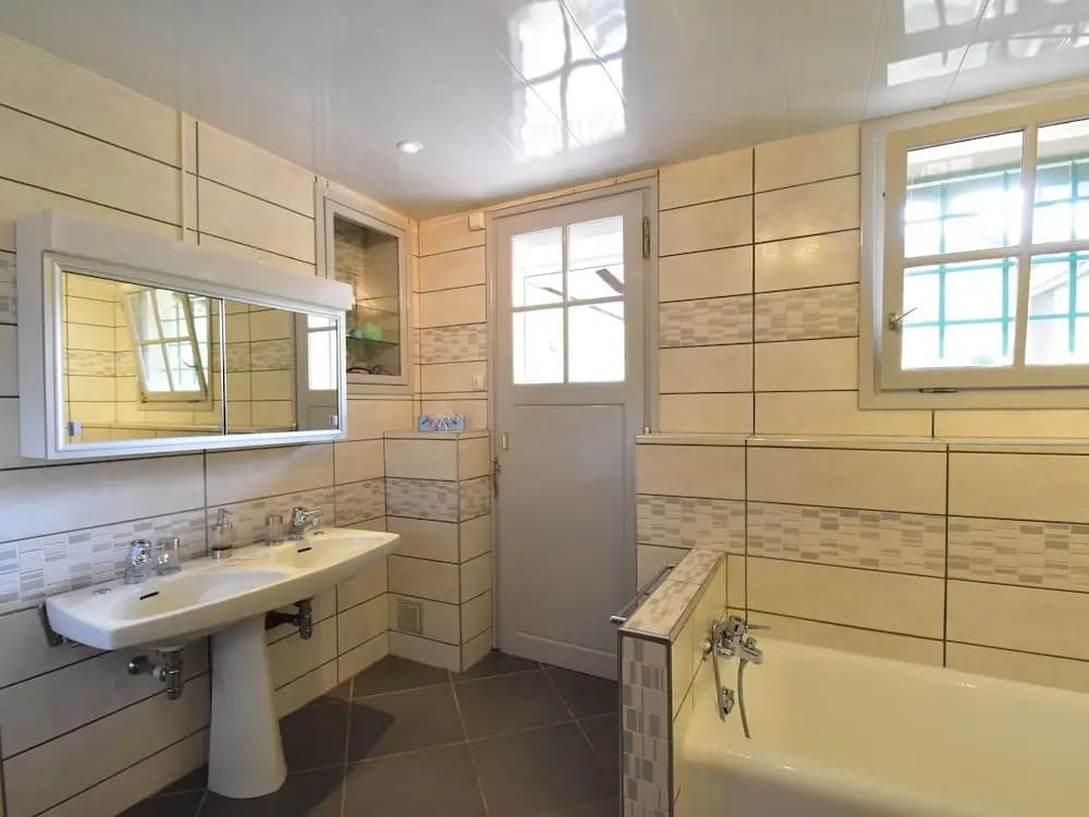 Holiday Home Vault-de-lugny Near Forest - Miniature 7