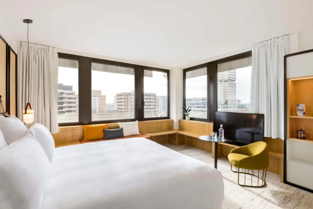 FirstName Bordeaux - part of JdV by Hyatt - Photo 3