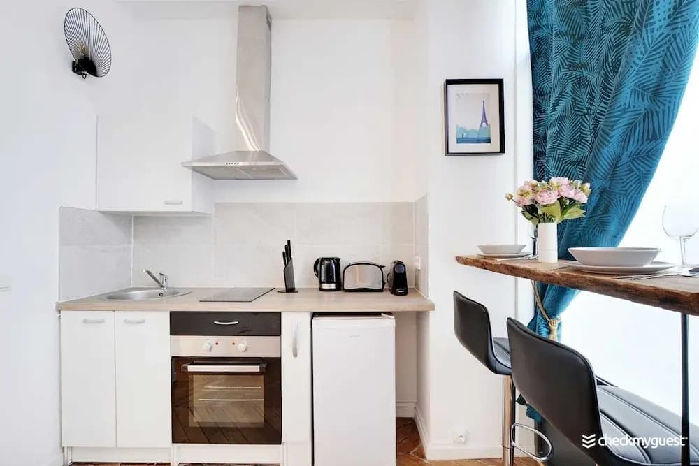 Beautiful Apartment - 1br/4p - Near Nation - Photo 1