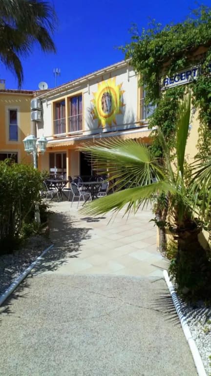 Brit Hotel Confort Helios Agde - Photo 1