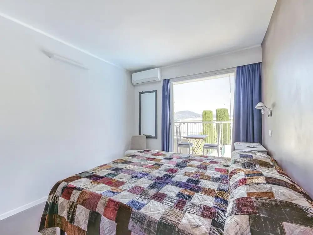 Delightful Apartment in Saint Tropez With Swimming Pool - Photo 4