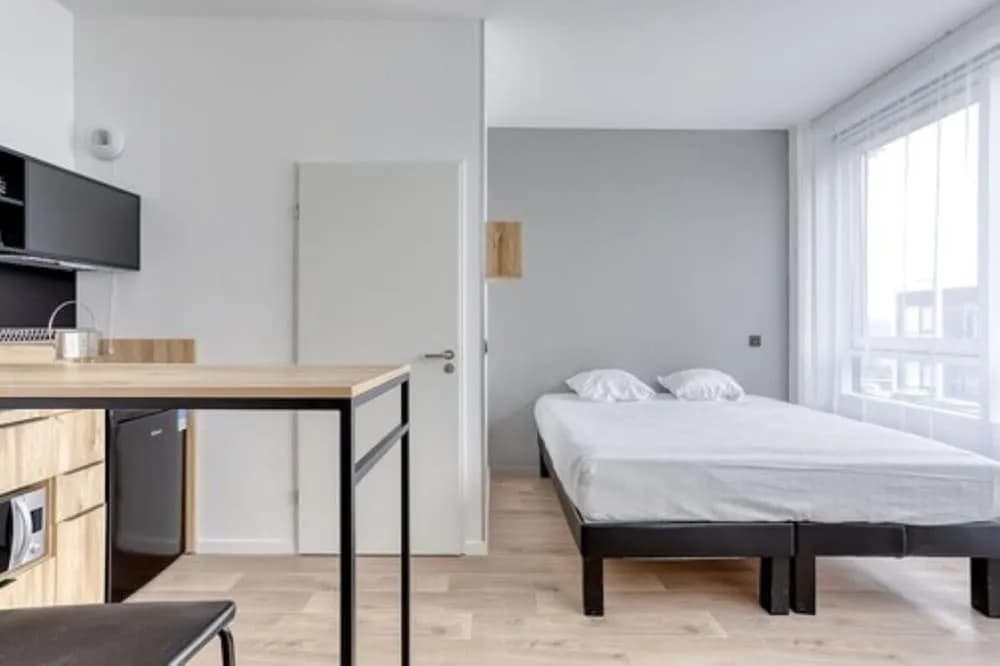 ECLA Paris Massy Palaiseau - Miniature 7