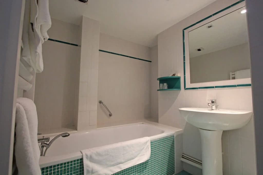 Hôtel Beau Rivage - Miniature 7