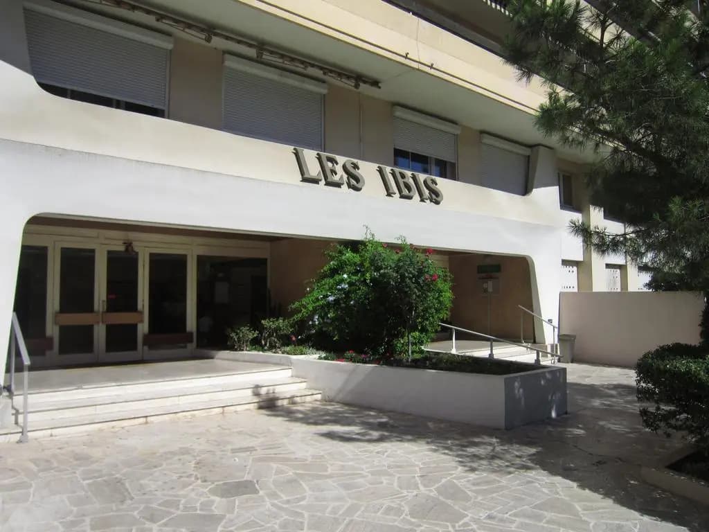 Les Ibis parking et Wifi - Photo 1