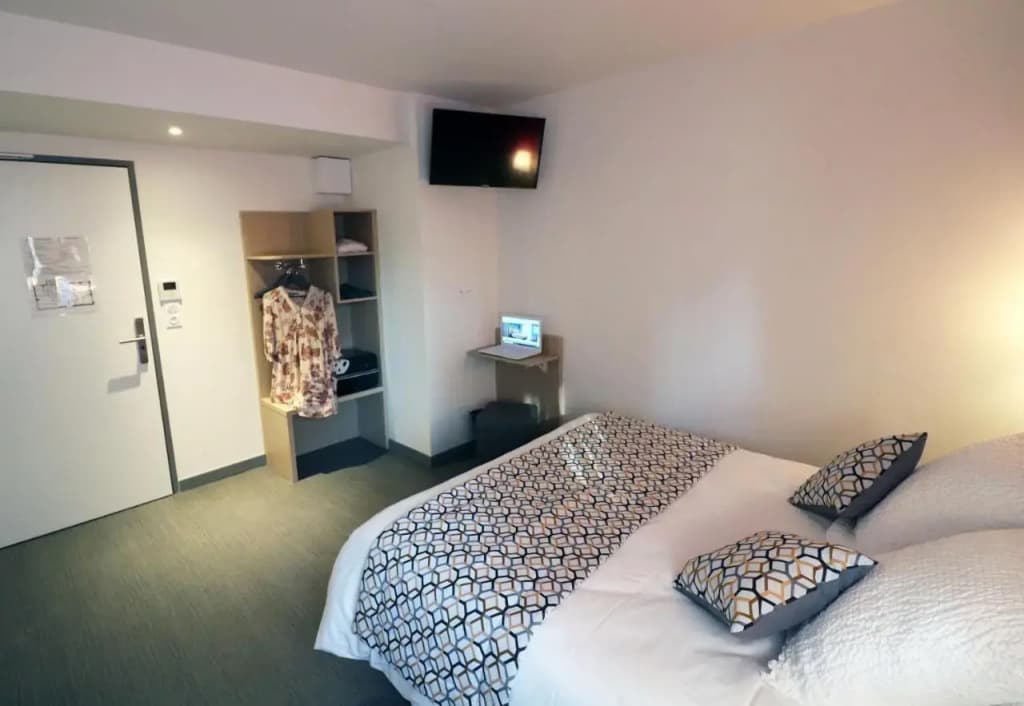 Sure Hotel by Best Western Saint-Raphael Le Dramont - Photo 4