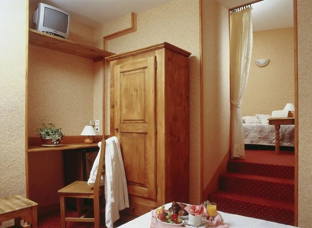 Hôtel De Bourgogne - Photo 3
