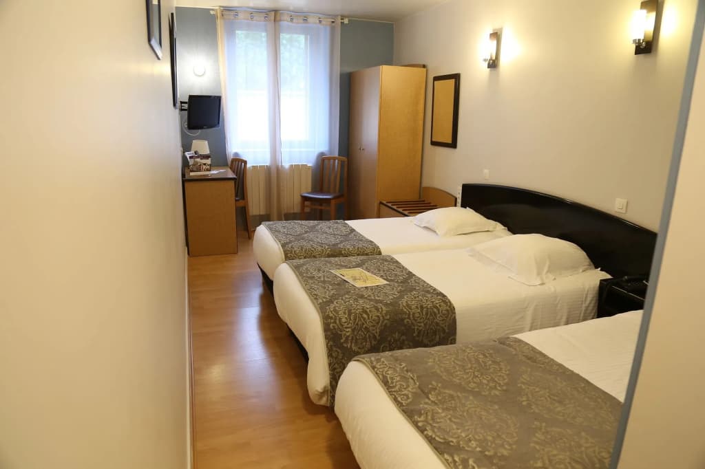 Hotel Le Bayeux - Photo 4