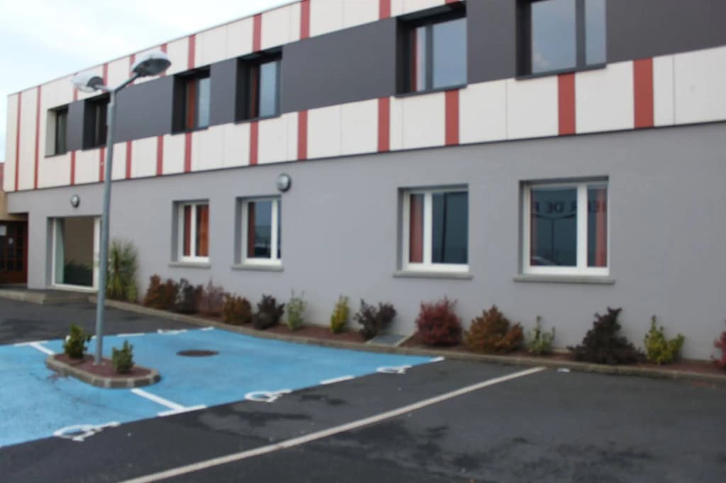 Brit Hotel Confort Saint-Lô - Photo 1