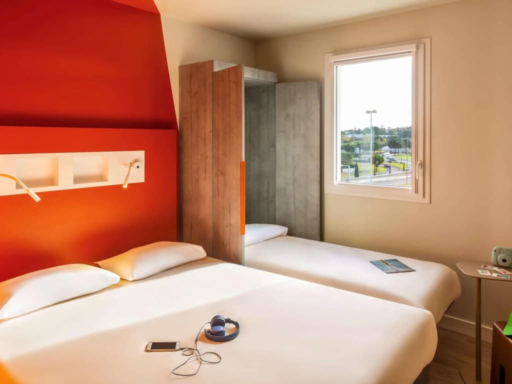 ibis budget Montpellier Nord - Photo 2