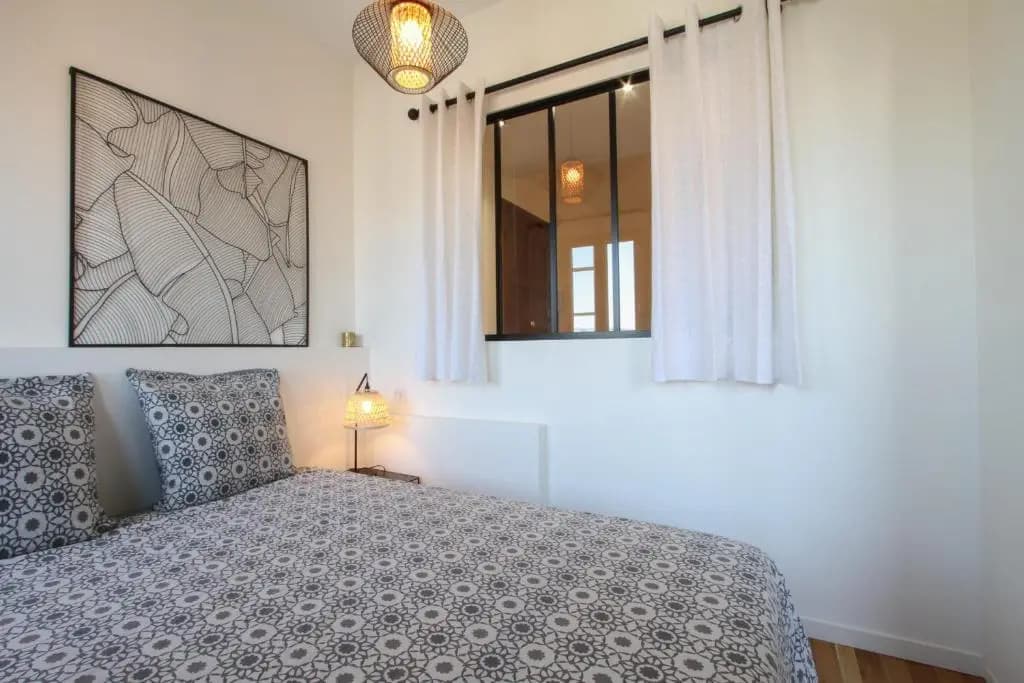 Pretty 2 rooms in the city center - Photo 3