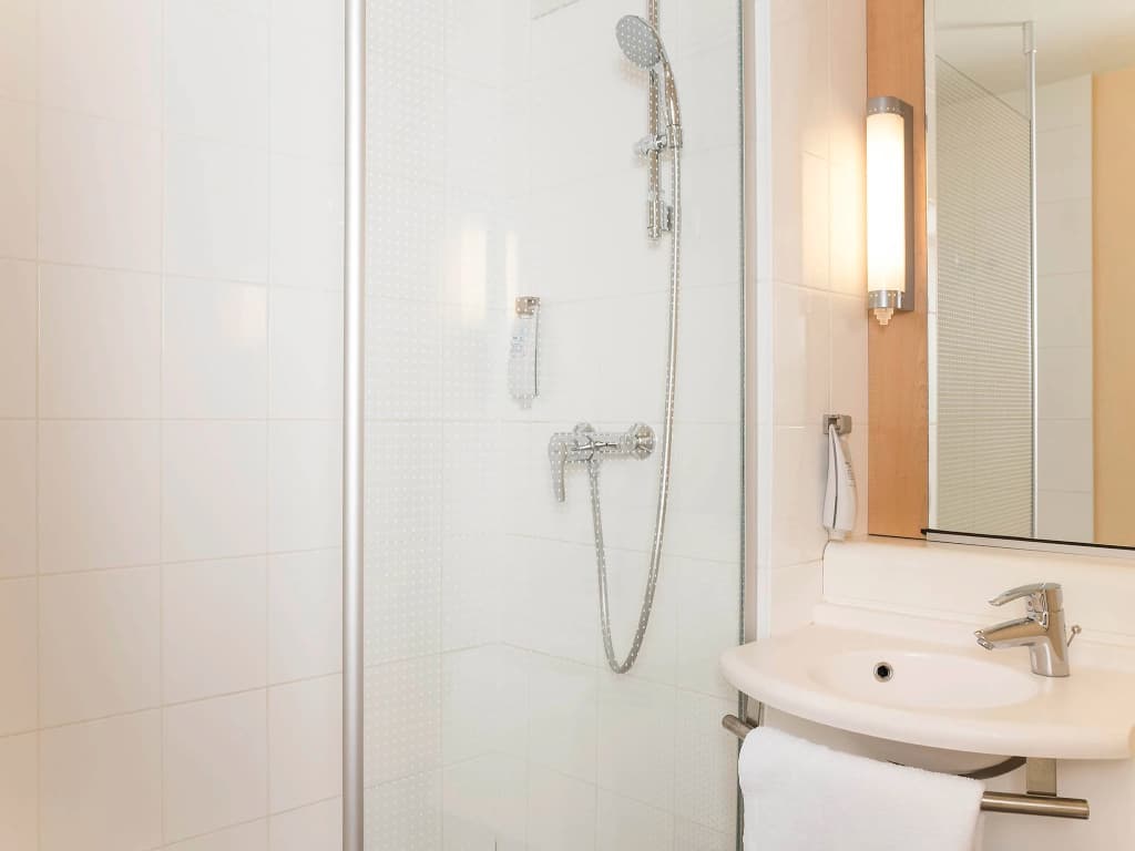 ibis Paris Issy Les Moulineaux Val de Seine - Miniature 7