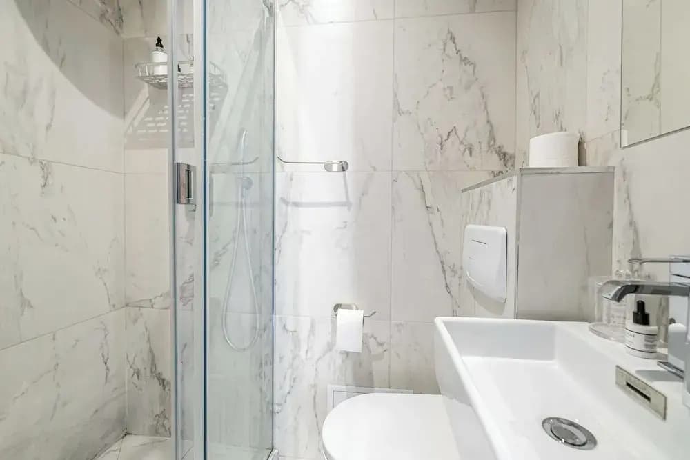 Hotel Avaton - Deluxe Bedroom With Private Balcony - Photo 5