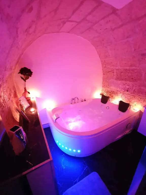 La Forteresse Jacuzzi-Sauna - Miniature 8