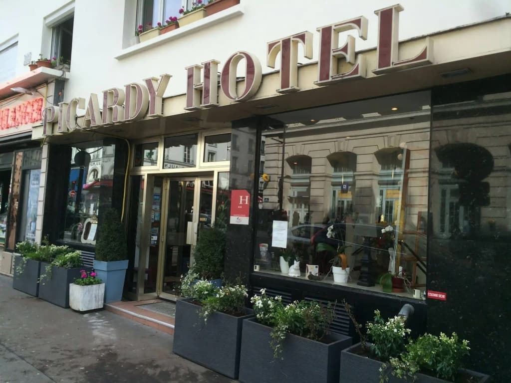 Hôtel Picardy - Photo 1