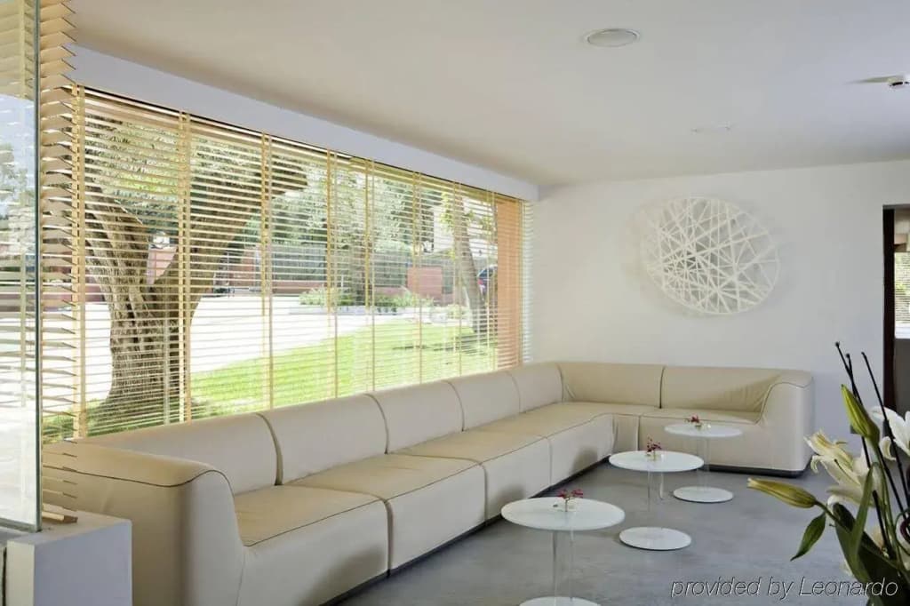 Lou Pinet - Photo 2