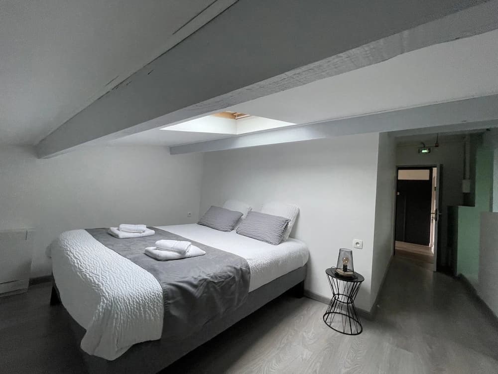 Logis Hôtel Paris-Madrid - Photo 3