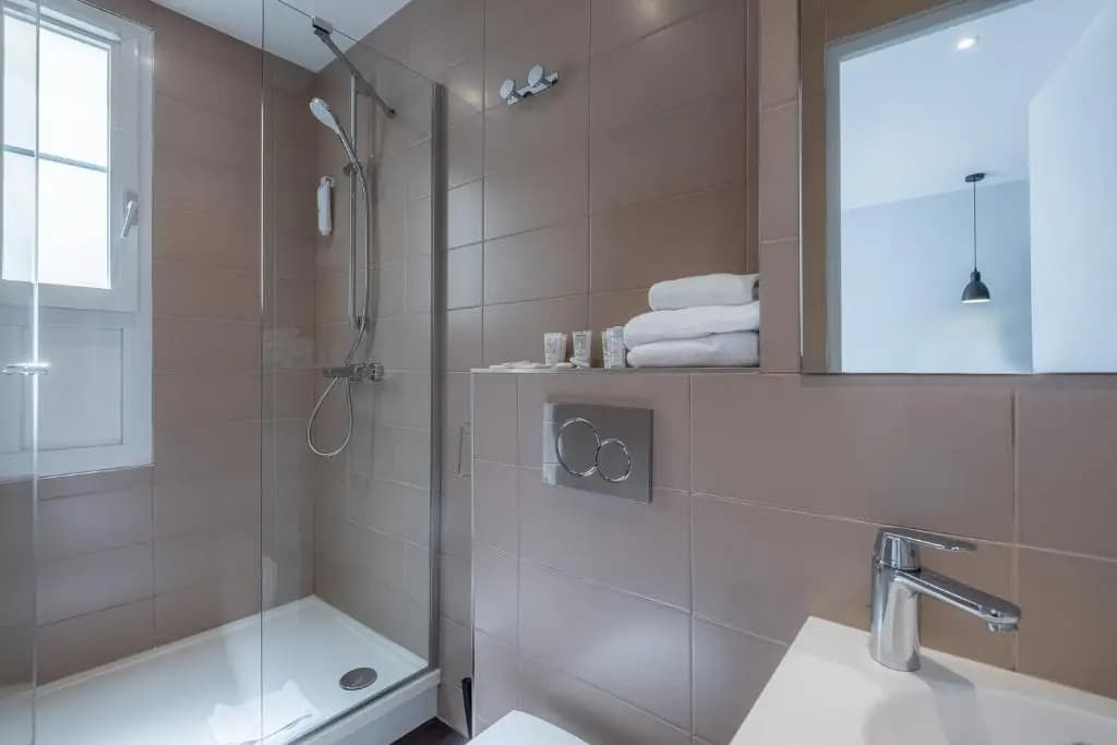 Hotel Lilas Blanc - Miniature 7