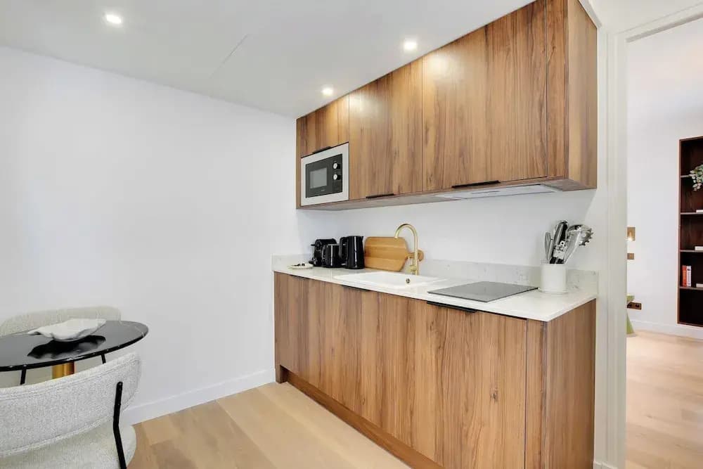 Superb Apartment With Ac-1br/2p-le Marais - Miniature 7
