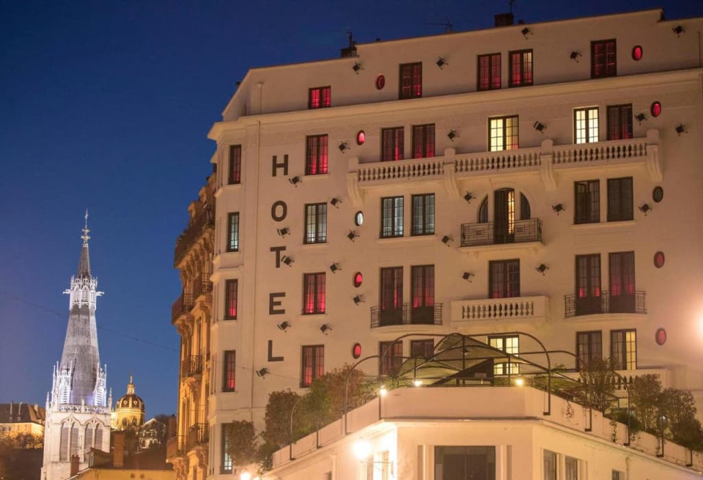 Collège Hôtel - Photo 1