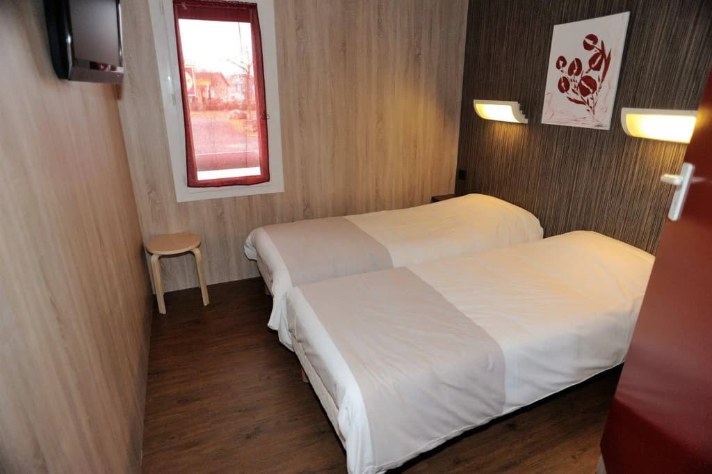 Hôtel 4 Saisons - Photo 3