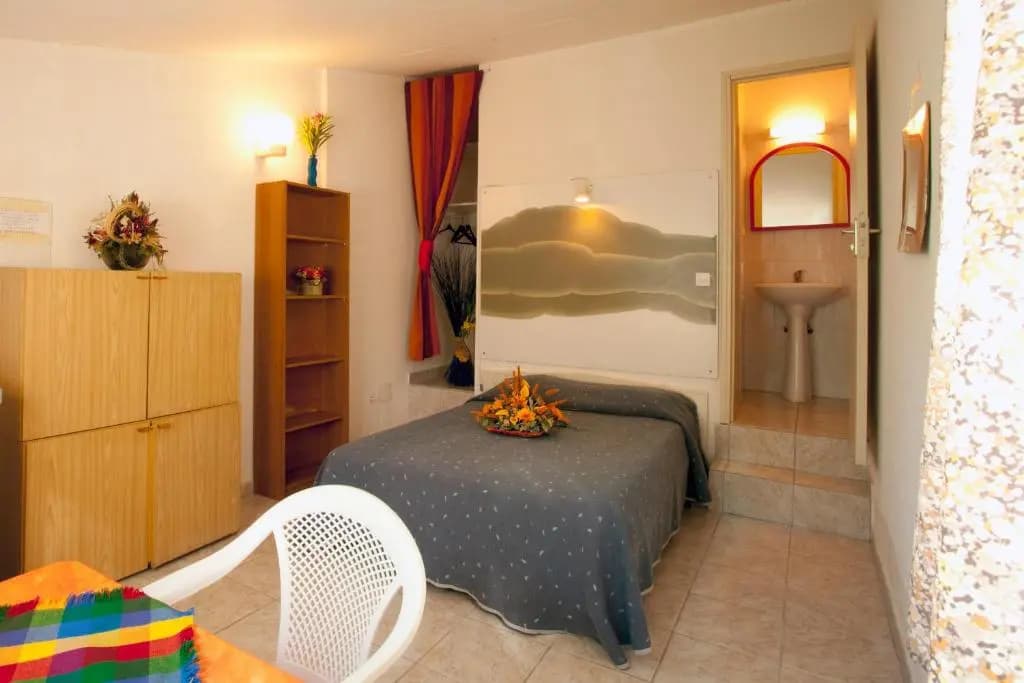 Residence San Damiano - Location Appartements, Studios & Chambres - Photo 2