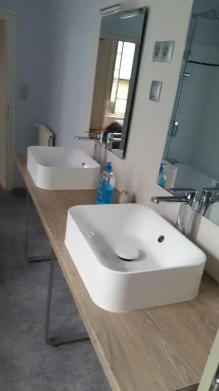 Mairie -Appt 75m2 -3 Chbres Separees - Miniature 7