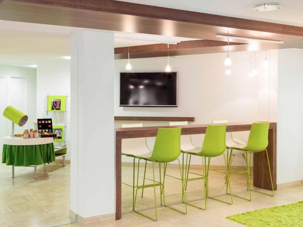 Hotel ibis Styles Niort Poitou Charentes - Photo 3